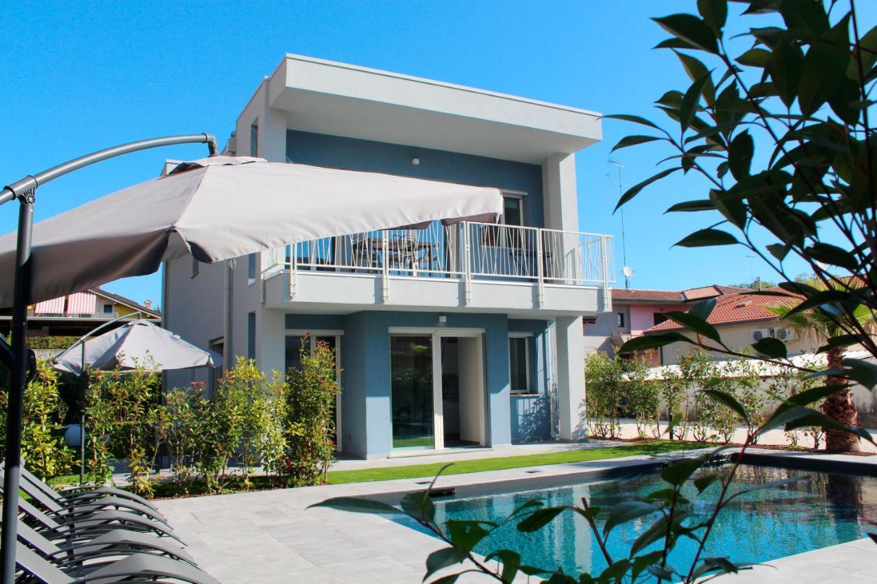 Villa Karolina Desenzano del Garda Esterno foto