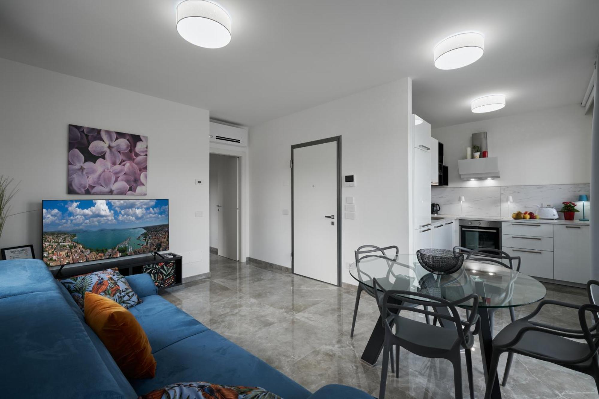 Villa Karolina Desenzano del Garda Esterno foto